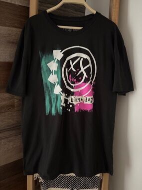 Blink-182 Band Tee